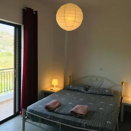 Sea La Vie Apartment *