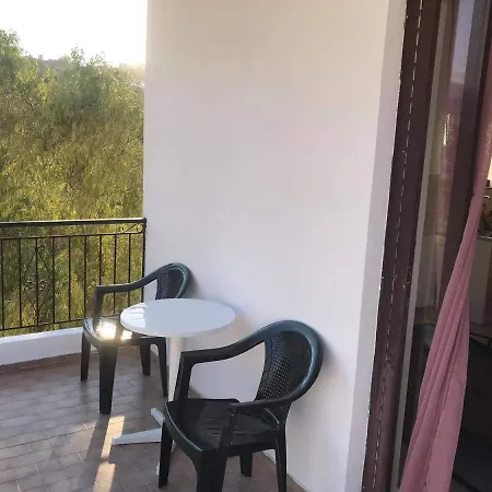 Sea La Vie Apartment *