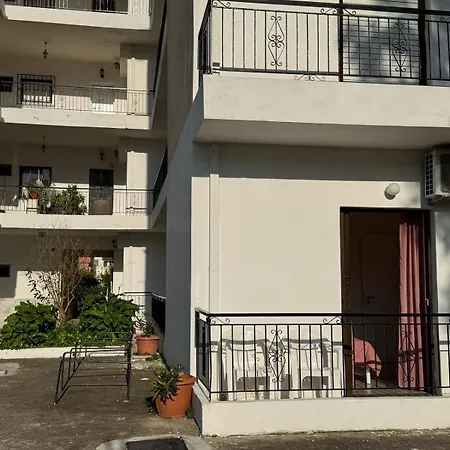 Sea La Vie Apartment