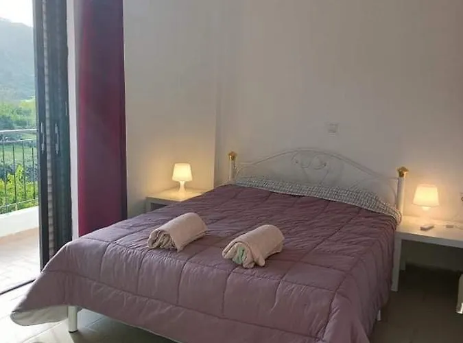 Sea La Vie * Акрата