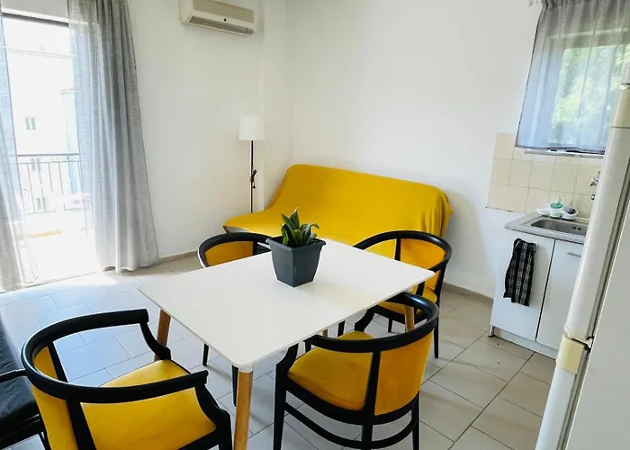 Апартаменты Sea La Vie *